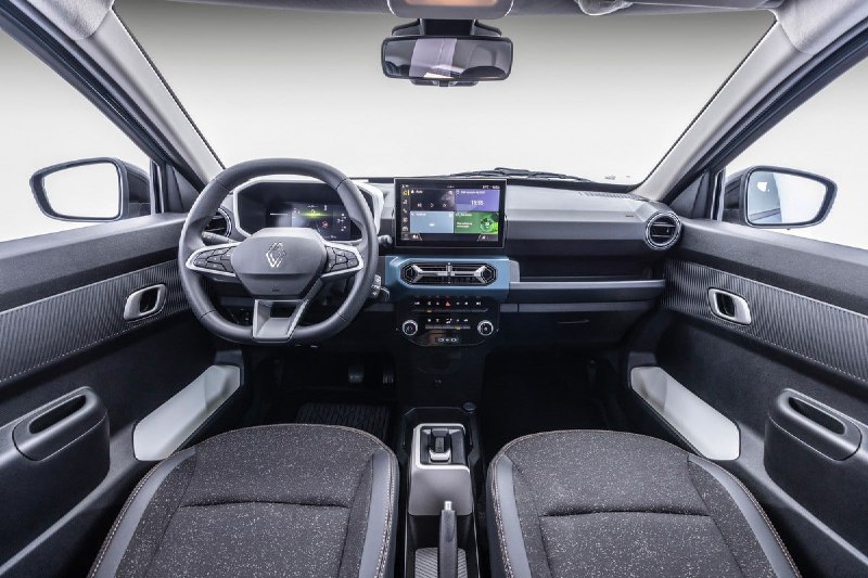Обновлённый Renault Kwid E-Tech представлен официально 3