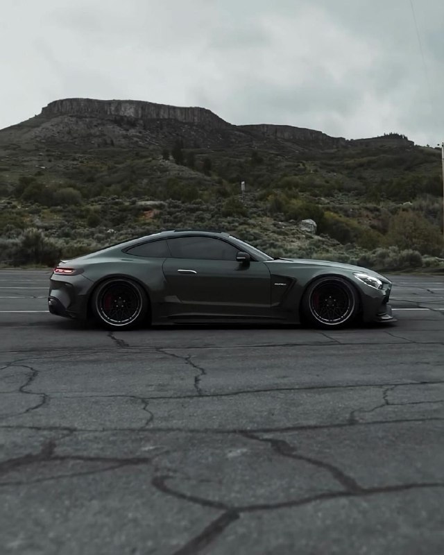 AMG 4