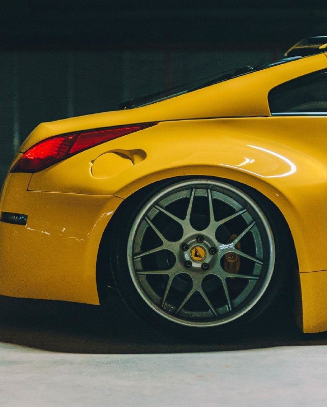 Nissan 350z 8