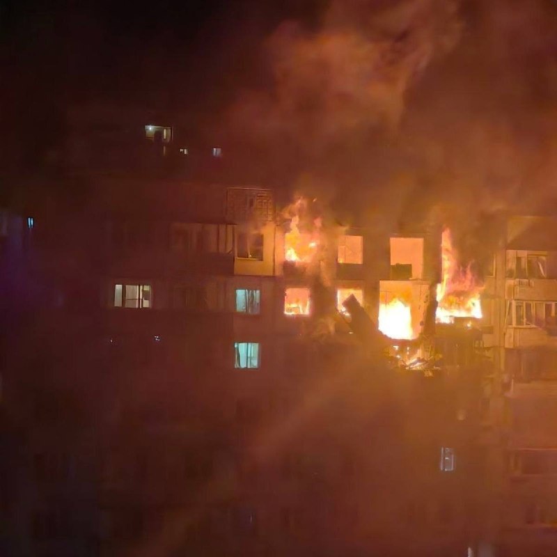 אוקראינה פתחה במהלך הלילה במתקפת מזל"ט גדולה על בלגורוד ברוסיה, עם עשרות מל"טים שגרמו לפיצוצים, שריפות ונזק…