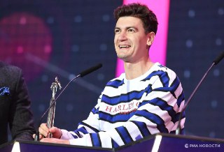 Комика Александра Гудкова оштрафовали на 11 тысяч рублей по делу о возбуждении ненависти из-за клипа «Я узкий» — «Медиазона»«Я узкий» — пародия на песню Шамана «Я русский». Как передает «Медиазона» из зала суда, проведенная в рамках следствия экспертиза на