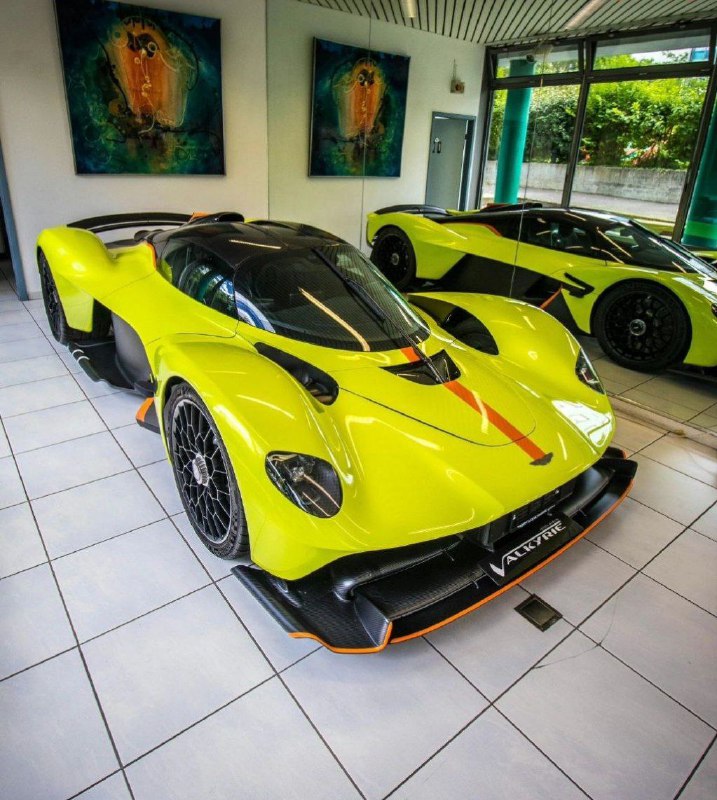 Aston Martin Valkyrie (58 из 150) 2