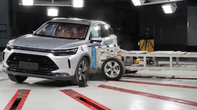 پایگاه خبری چرخان | Charkhan: 🚗 موفقیت بایک X7 دیار خودرو در آزمون برخورد جانبی مطابق الزامات UN ECE R95باایک X7 دیارخودرو در آزمون برخورد جانبی مطابق
