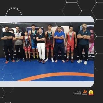 اخبار عصر گناباد: درخشش وافتخارمربی کشتی باشگاه شهید عفیفی بیدخت درتهران💐 افتخارحضور مهردادزیبا مربی خوش ذوق کشتی گناباد به همراه تیم کشتی