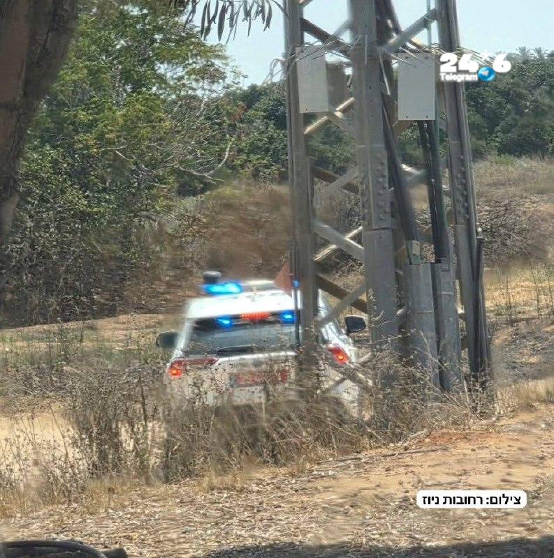 🇮🇱 גופת גבר נמצאה באזור חקלאי ממזרח לרחובות. על פי המידע הראשוני, לא נמצאו סימני פגיעה פלילית. המשטרה בוד…