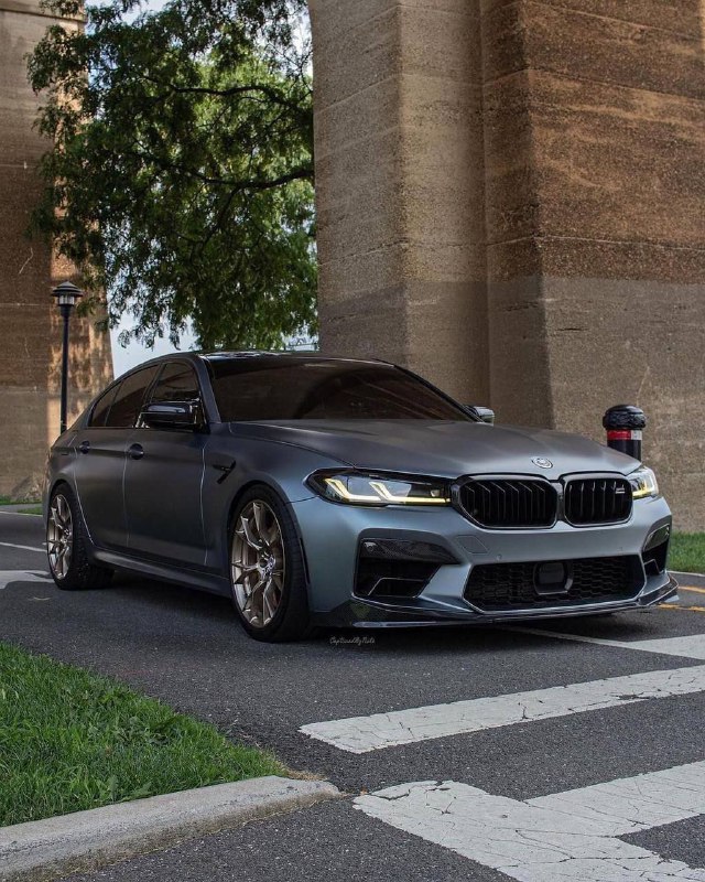 BMW M5 F90