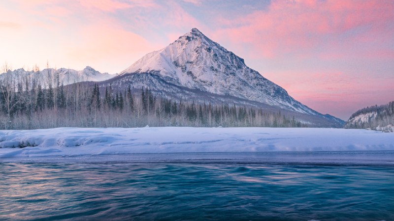 A royal viewKings Mountain, Chugach Mountains, Alaska (© Chris Moore - Exploring Light Photography/TANDEM Stills + Motion)