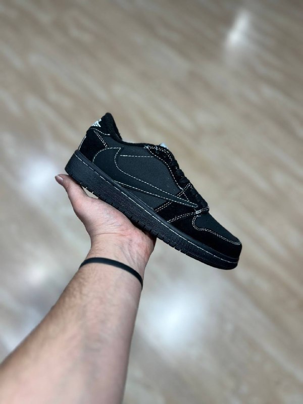 SportBrand | اسپرت برند: Nike jordan 1 low Size: 38 39Gheimat: 4,950,000 t🆔 جهت اطلاع از موجودی و ثبت سفارش @Sportbrandir📞 یا با شماره09903998055