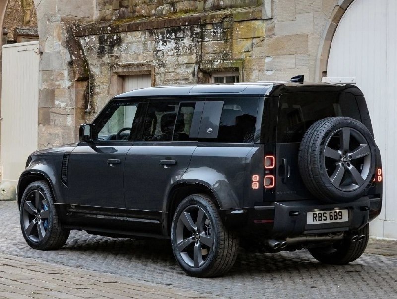 Land Rover Defender Carpathian Edition 3