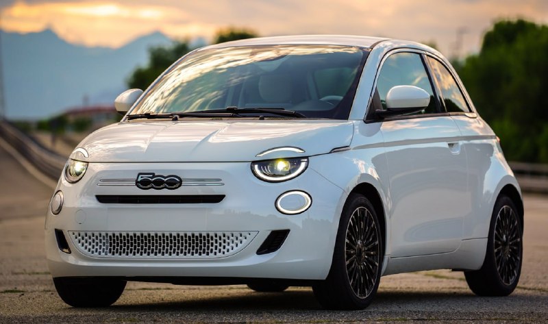Fiat возвращает бензиновую версию модели 500 Fiat вновь запускает бензиновую вер