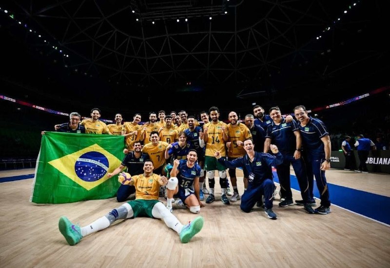 🏐 جهان والیبال 🏐: 🔥 لیست اولیه 16 نفره تیم ملی برزیل برای قهرمانی آمریکای جنوبی 2026 اعلام شد 🇧🇷🔘 پاسورها: فرناندو کرلینگ، متئوس برازیلیا🔘