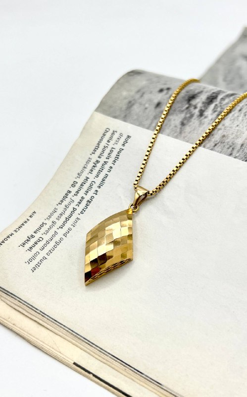 ⭐️جواهری فیروزه(ارمان)⭐️: ⚜️A R M A N T A L A⚜️✨مدال آوا✨🔸وزن: ۲/۴۵۰🔺قیمت: ۵۰/۱۵۰/۰۰۰❌ اجرت: ۶٪📦ارسال به سراسر کشور با بسته بندی ویژه🛡️همراه با ضم