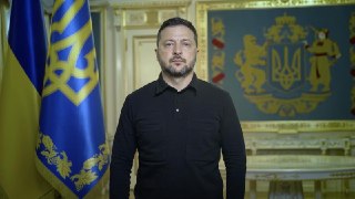 Зеленский заявил, что российское воздушное пространство «становится полностью небезопасным» и «де-факто будет закрываться»: «Сегодня мы хотим предупредить каждую авиакомпанию, использующую российское воздушное пространство, каждого страховщика, всех, кто п