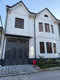 участка сотилади  учтепа райони урикзор бозор 2 сот 2 кават ипотекага