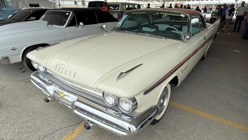 Вчера на аукционе Barrett-Jackson в Колумбусе (США) продали три культовых америк
