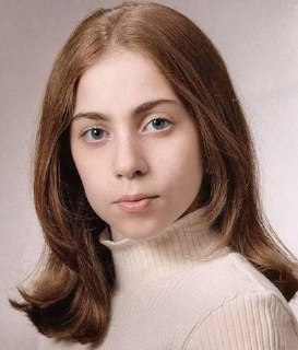 Lady Gaga in 1998. @pfff_history **Comment in ->** https://noshitblog.com/hist...