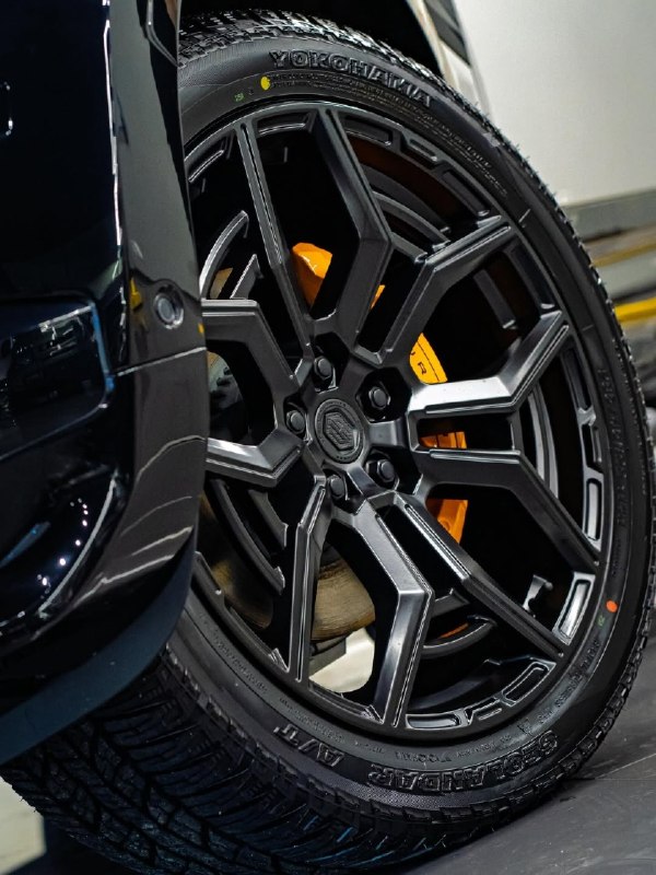 Defender Widetrack Urban Automotive 2026 5