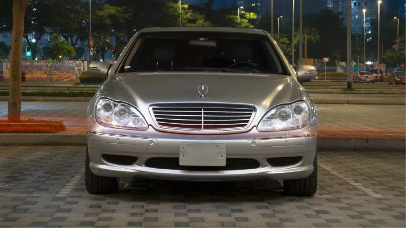 За Mercedes-Benz S-класса 2002 года планируют выручить до 160 тысяч долларов 3