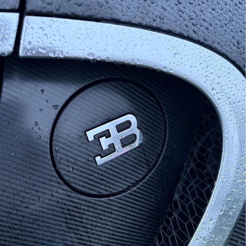 Новый Bugatti Tourbillon был замечен во время тестирования под дождем на улицах Хорватии 4