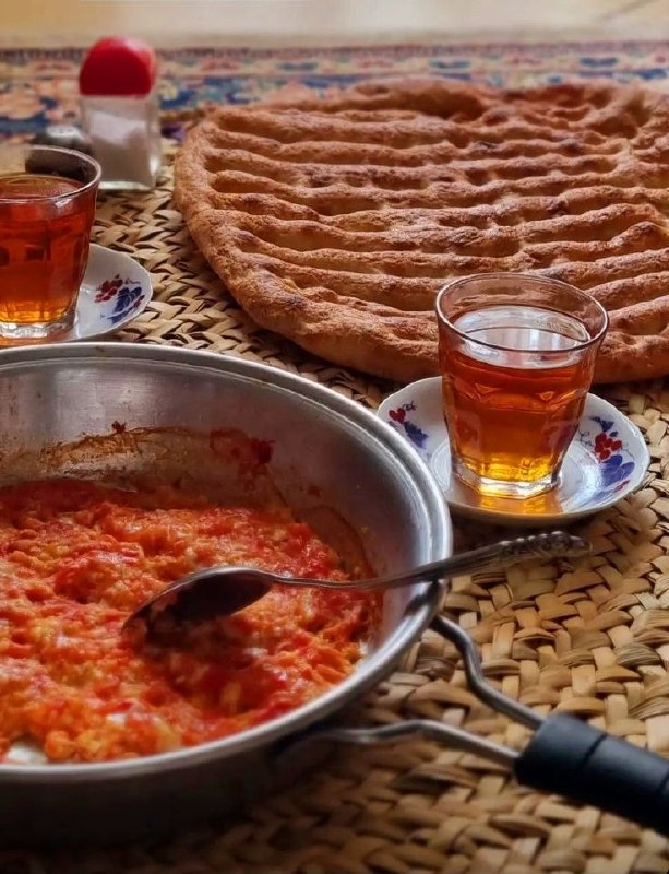 مورفین: آفتاب را به من بسپارو فرداها را به دستهایمدیروزها را در جیبهایم بریزو به این حرفهای سردو وارونهی مردم فکر نکن ... هوا