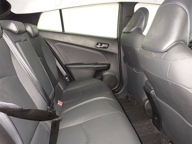 Toyota Prius 2020 фото 6