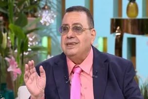 خبرگزاری ایکنا: هنرمند مصری: شش نسخه از قرآن را با دست نوشتم🔹مسعد خضیر البورسعیدی، رئیس سندیکای خوشنویسان شش نسخه کامل قرآن را با دست نو