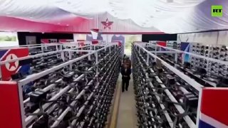 ביקור נשיא צפון קוריאה בקו הייצור החדש של כטב"מ קרב נשיא צפון קוריאה קים ג'ונג און ביקר בשורה של כטב"מים צב…