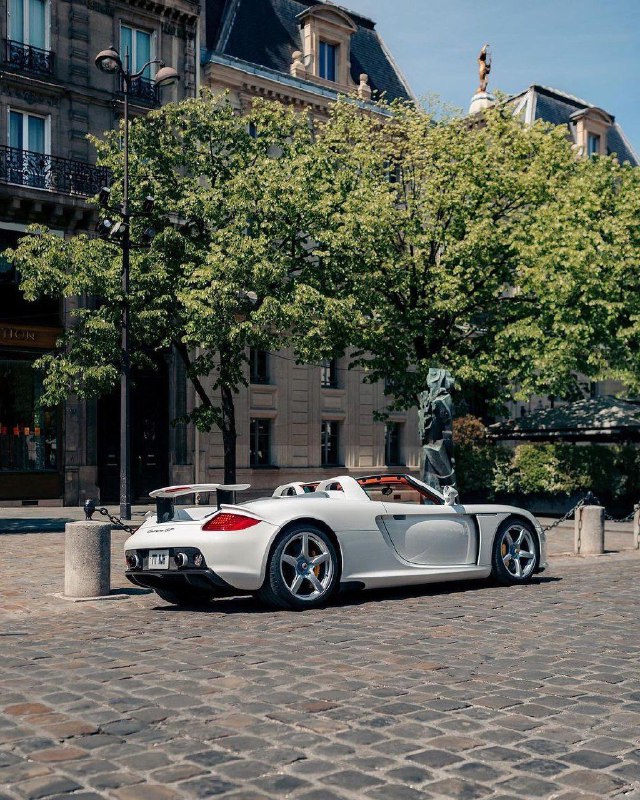 Porsche Carrera GT 9