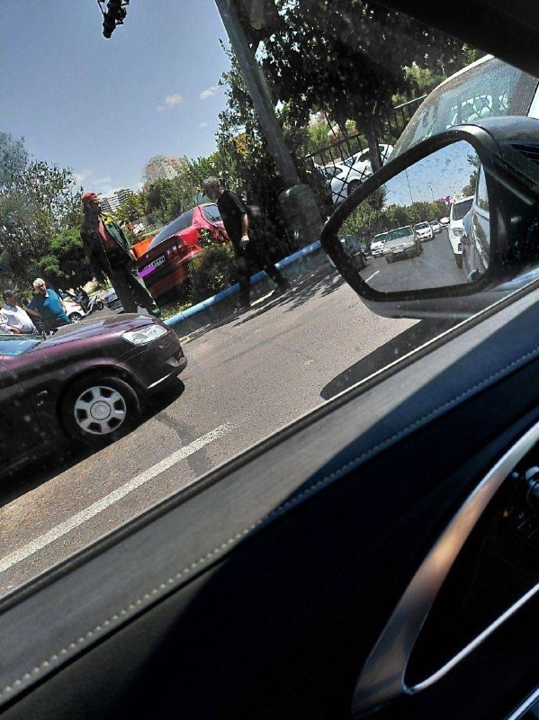 پایگاه خبری کاف نیوز: هم اکنون تصادف شدید در مقابل باغلار باغی تبریز و خروج خودرو سمند به لاین برگشت کاف نیوز در فضای مجازی 👇Kafnews.irT.me/Ka
