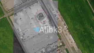 תמונות לוויין מציגות נזק לתחנת התמיכה הקרקעית ולמתקן התחזוקה של יחידת הסיור והמעקב האווירי של ארה"ב בנמל הת…