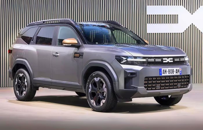 Renault готовит семиместный кроссовер на базе Duster