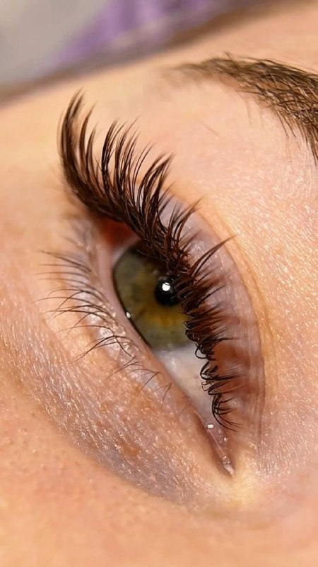 Девочки,привет. Приглашаю вас на процедуру наращивание ресниц и ламинирование бровей со скидкой в 50 — фото 1