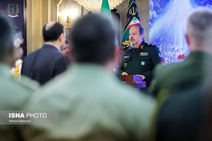 ایسنا ✔: سردار ابن‌الرضا: ایران هرگز تسلیم فشار نمی‌شودسرپرست وزارت دفاع: 🔹ایران با تکیه بر توان بومی، شکست راهبردی را به آمریکا 