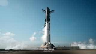 SpaceX успешно испытала космический корабль Starship со сверхтяжелой ракетой-носителем Super Heavy V3, которая создавалась для пилотируемых полетов на Луну и Марс. За 65 минут система вывела на орбиту два модифицированных спутника Starlink и 20 спутников-и