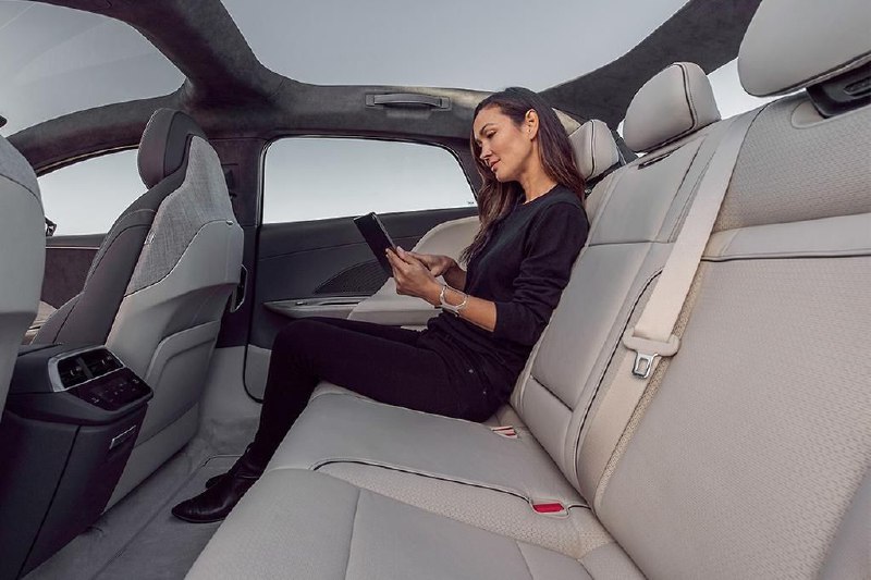 Электромобили Lucid Air отзывают из-за перегрева заднего сиденья 3