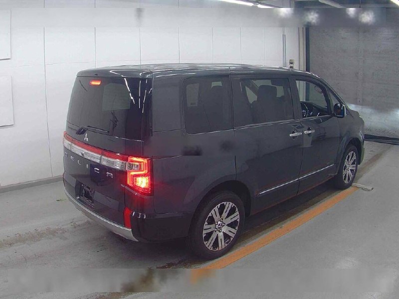 Mitsubishi Delica 2023 фото 2