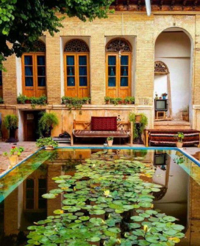 عرفان: امروز المثنی ندارد...با غصه های بیجا هدرش ندهیم...دوستان خوب...امروزتون زیبا، پر از موفقیت و سرشار از خیر و برکتو سلامتی