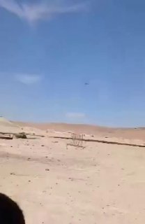 דיווח לא מאושר: מחבואים חשודים במדינה האסלאמית במדבר הסורי נפגעו אחר הצהריים על ידי מטוסי A-10 של חיל האוויר האמריקני. שביתות ידועות לראשונה מזה חודשים.