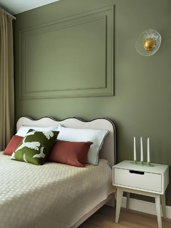 Красивый интерьер студии. Выполнен в спокойной и трендовой палитре, состоящей из оливковых и тёплых бежевых оттенков. Для создания тактильного эффе... - изображение 2 - красивый, интерьер, студии