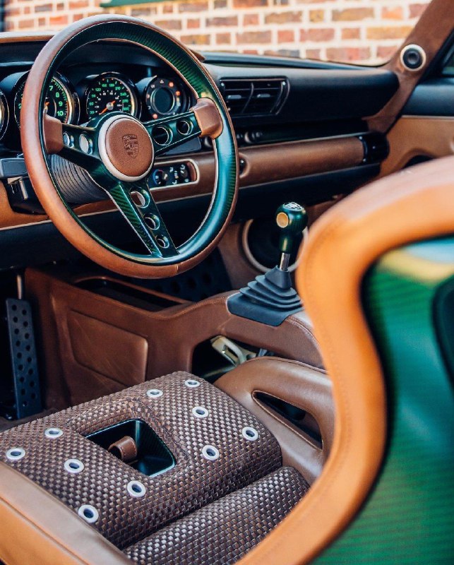 Porsche 911 Reimagined by Singer 4