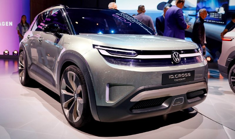 Volkswagen представил компактный кроссовер ID. Cro...