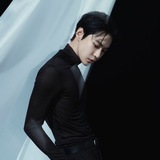 . . . 𝘦𝘴𝘵𝘳𝘦𝘭𝘭𝘢𝘴 𝘥𝘦 𝘤𝘳𝘪𝘴𝘵𝘢𝘭 . . .
