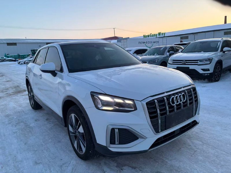 Audi Q3 2022 фото 9