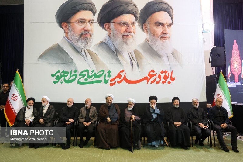 ایسنا ✔: 🖼تصاویری از مراسم بزرگداشت چهلم «آقای شهید ایران» در شبستان مصلای امام راحل#گزارش_تصویری را اینجا ببینید.@isnamediaa