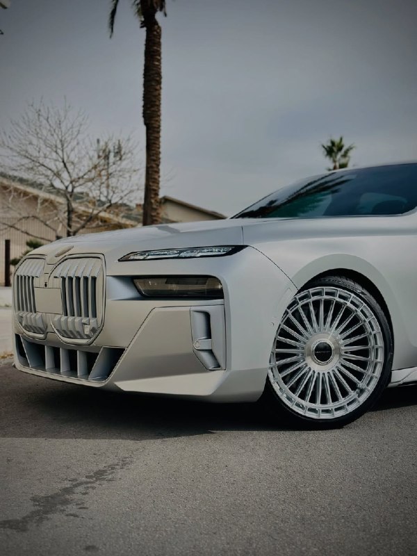 BMW 760 6