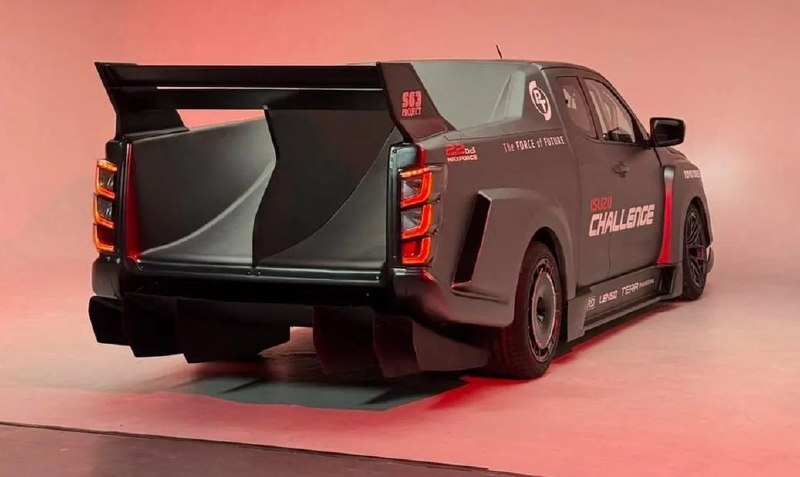 Isuzu D-Max превратили в гоночный пикап 2
