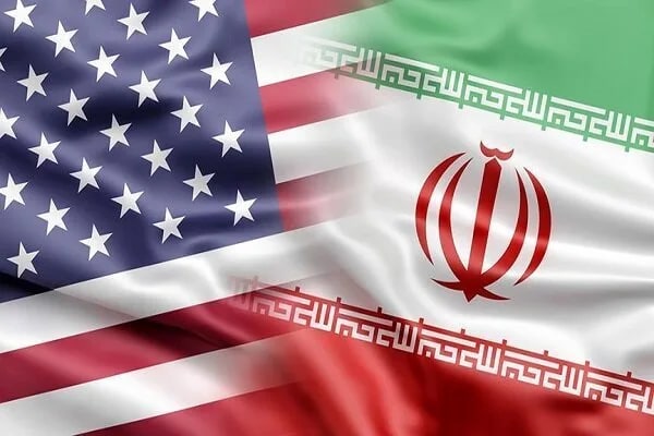 ساعت 24: ایستگاه آخر تحریم : فروپاشی اقتصاد ایران یا جهانساعت 24- حالا سه روز از تحریم های بسیار گسترده آمریکایی که خودشان آن را 
