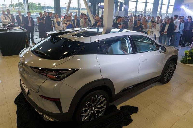 Changan открыл первый дилерский центр в Минске 3