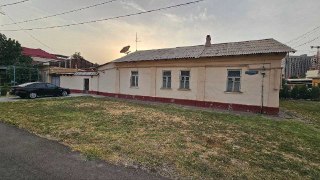 Plot, house, Yakkasaroy. Landmarks: 1 notary, Glinka, traffic police, Felicita.
