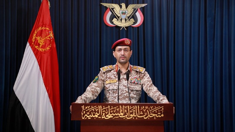خبرگزاری ایرنا: 🔸 ارتش یمن: فرودگاه و تاسیسات آرامکو در نجران هدف قرار گرفت🔹سرتیپ یحیی سریع سخنگوی نیروهای مسلح یمن روز پنجشنبه از هدف ق
